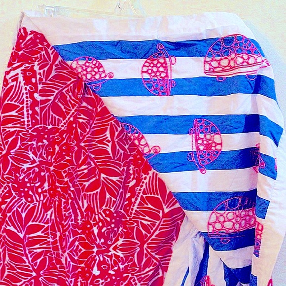 Lilly Pulitzer size 8, two pattern, reversible skirt - Picture 4 of 10